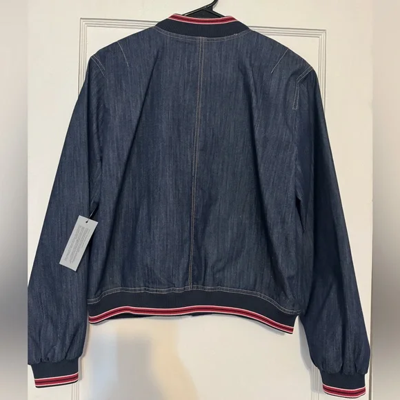 TOMMY HILFIGER ⬜️🟥 Denim Bomber Jacket - Picture 2 of 4